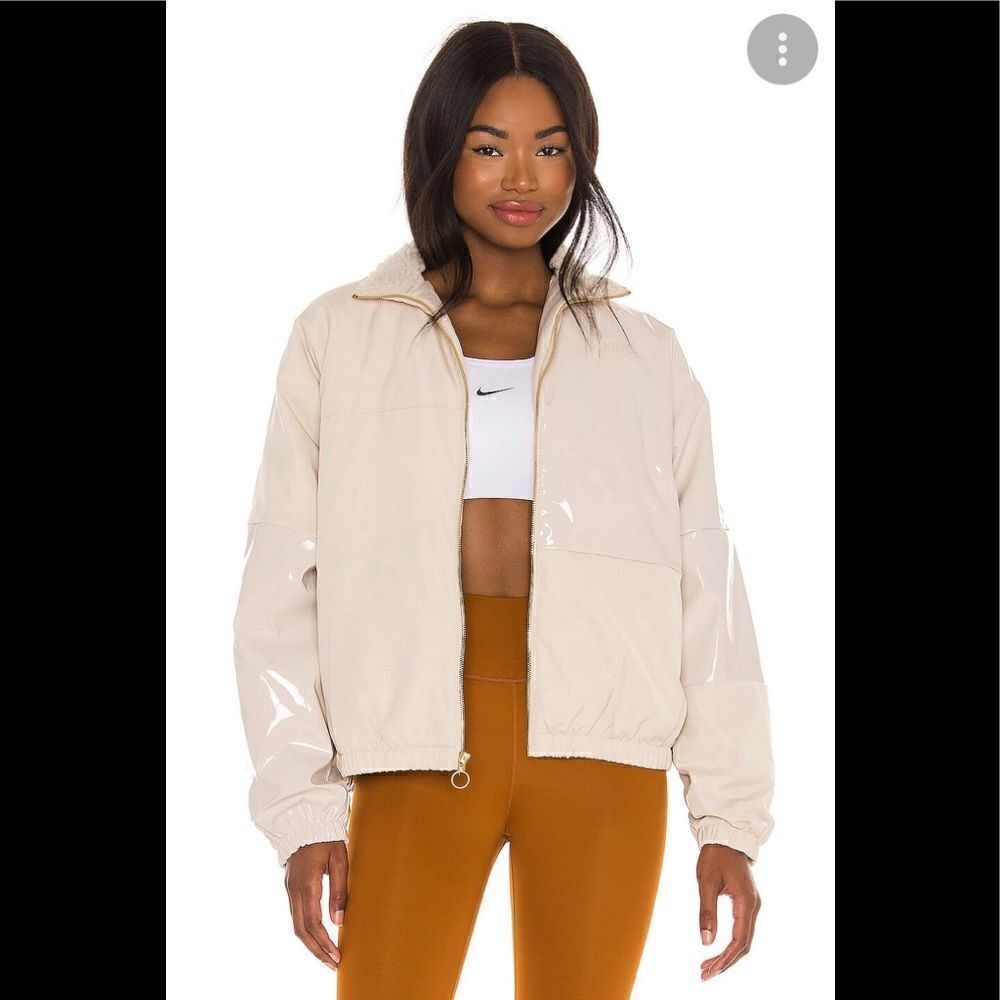 Nike Icon Clash Synthetic Fill Jacket Oatmeal  sz medium